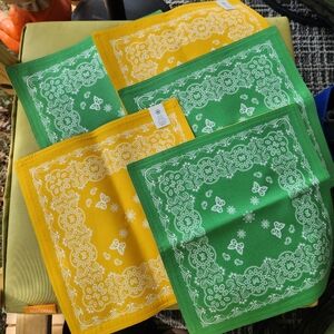 Pioneer Woman Bandana Reversible Butterfly Square Placemats FIVE Green Yellow